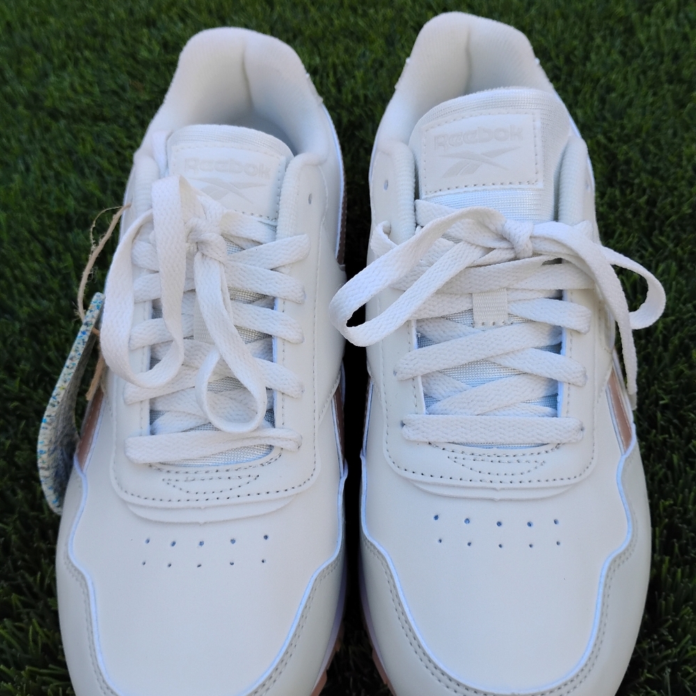 Reebok's Women's Classic Harman Run Sneakers White/Tan/Gum Bottom Size 8